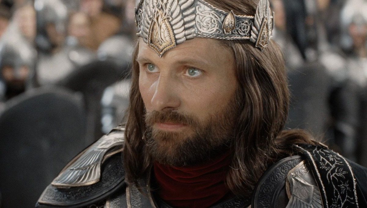 Cinemark &amp; Regal theaters have listed 'Return of the King' screenings for April 13 to mark its 20th anniversary

... The over 4-hour-long extended edition 🙌