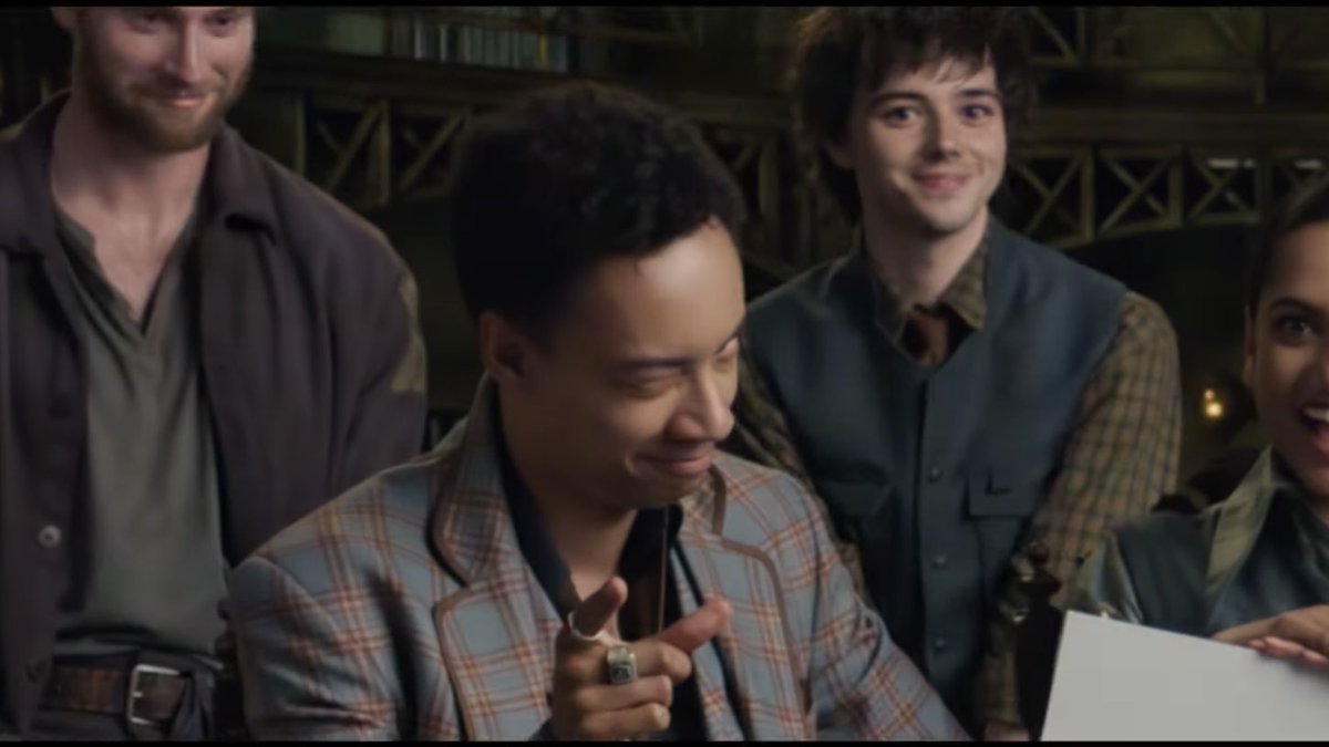 CaitLumos's tweet photo. They looks so proud of themselves https://t.co/bDCYEbLkuT