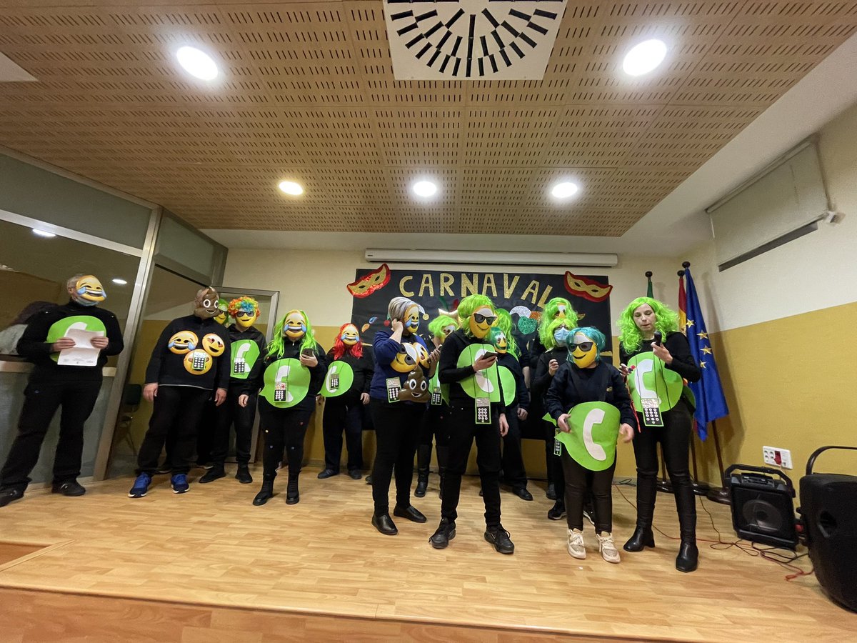 ags_nortedejaen's tweet photo. Hoy hemos tenido nuestro concurso #Carnaval2023  con la participación de 3️⃣ comparsas:

✅Los de la 5ª ( 🏨 de día Salud Mental) @ags_nortedejaen 

✅Grupo WASA (@APAEMJAEN)

✅Los cazafantasmas (@_FAISEM)

¡Enhorabuena a todos!
#SaludMental 
#NOestigma 
@Saludand_Jaen
@saludand https://t.co/X3XayDHi1g