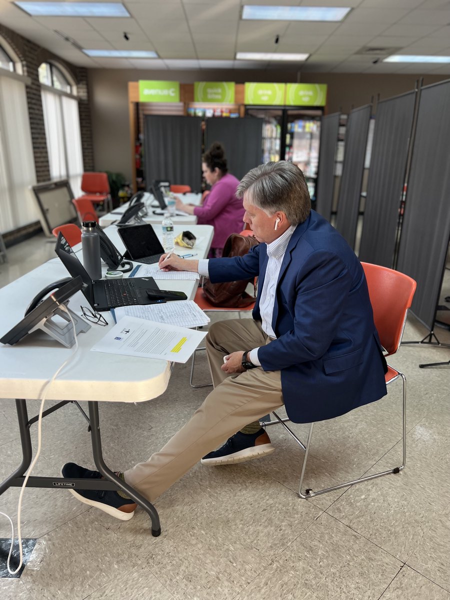 NCBForg's tweet photo. @markholt2018 made it to 30 calls before deciding one transfer βdidnβt countβ, so heβs taking one final call to make it a true 30 at #4ALLNCBF! We are so grateful for the work of volunteers like Mark. ππ https://t.co/rxRmHZ5uph