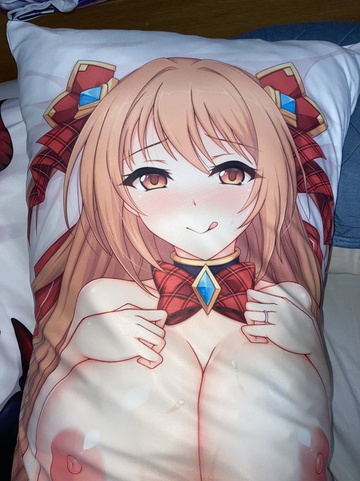 マカさんのノゾミ抱き枕はイイぞ…
描いた本人がノゾミ大好きなのがよーく判る。間違いなく本気出してくれたわ。

時に…無表情、目のハイライト無し、黒肌色のシャドウノゾミとひたすらヤる抱き枕なんて需要あるかな?
いや、シャドウのフリして迫って既成事実作ろうとする本物ノゾミかもしれんが。 