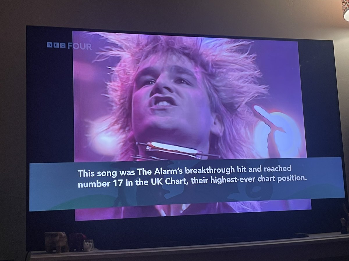 nettie1969's tweet image. YES!! Loving seeing #TheAlarm on #TOTP
♥️🏴󠁧󠁢󠁷󠁬󠁳󠁿
