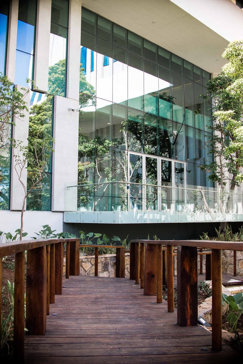 MeridaModerna's tweet photo. #Yucatán, listo para la #ConvenciónBancaria2023.

Este encuentro reunirá a más de 1300 asistentes para analizar y debatir los principales temas que atañen a la industria.✅

Lee m��s 👉https://t.co/LABmVEnhga https://t.co/5mVCpt8gDb