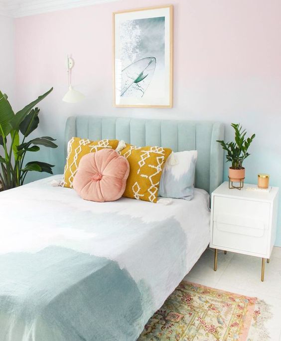 ElegantUr's tweet image. We are loving this spring themed bedroom. Let us know what you think in the comments below!

#spring #springhome #springhomedecor #springhomedesign #springbedroom #decor #decoration