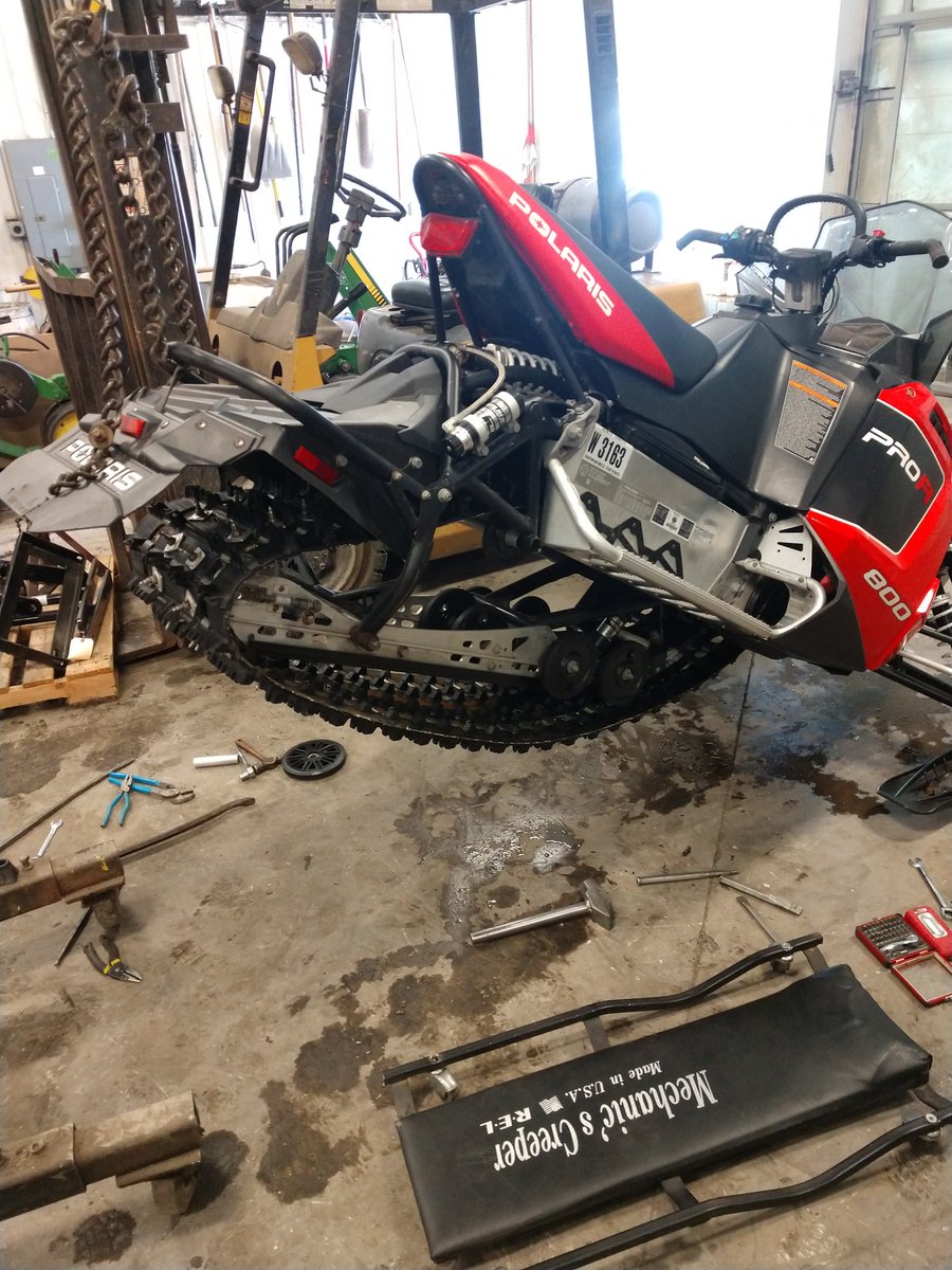 gvjfarms's tweet photo. When it's a Friday, the shop projects are coming along nicely and the #FuckItFridays hit. You find better projects. #polaris #sliderails #Ruger204 #handloads https://t.co/BLy3VSzocc