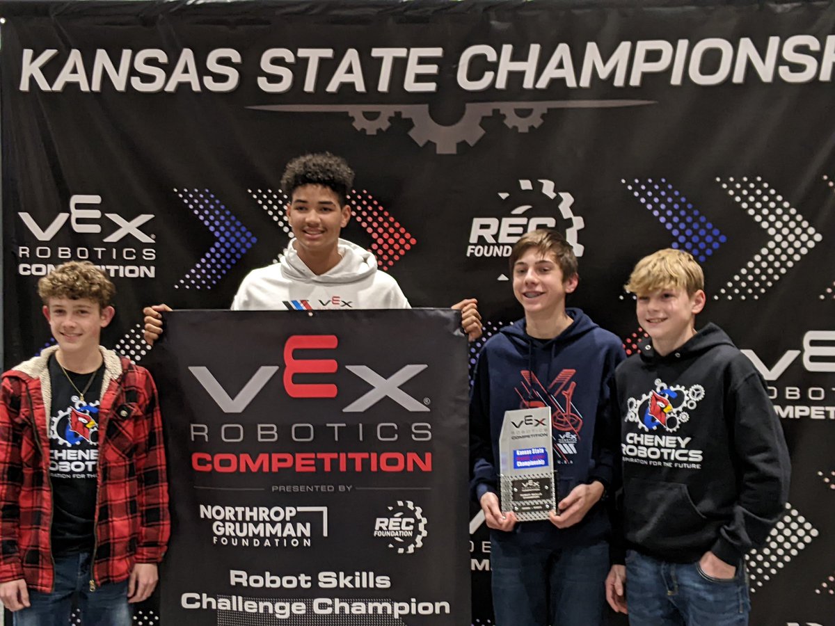 The Bandits accepting the Skills banner and trophy....headed to Dallas! <a href="/CheneyMS/">CMS</a>