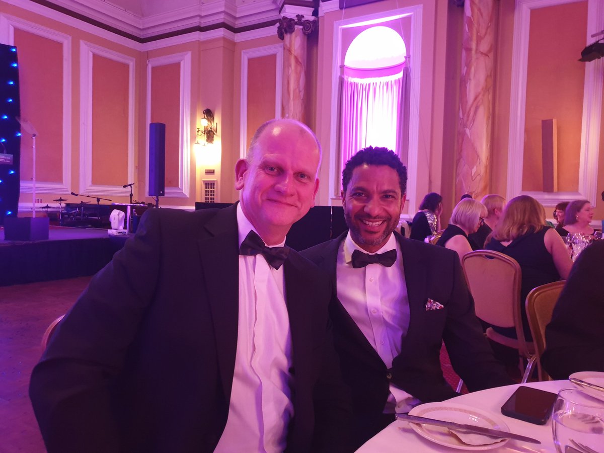 Fantastic to see @SeanFletcherTV again this evening. Congratulations to @RhianRlewis and team tonight for winning the first @CIPD award of the evening. #yourtimetoshine