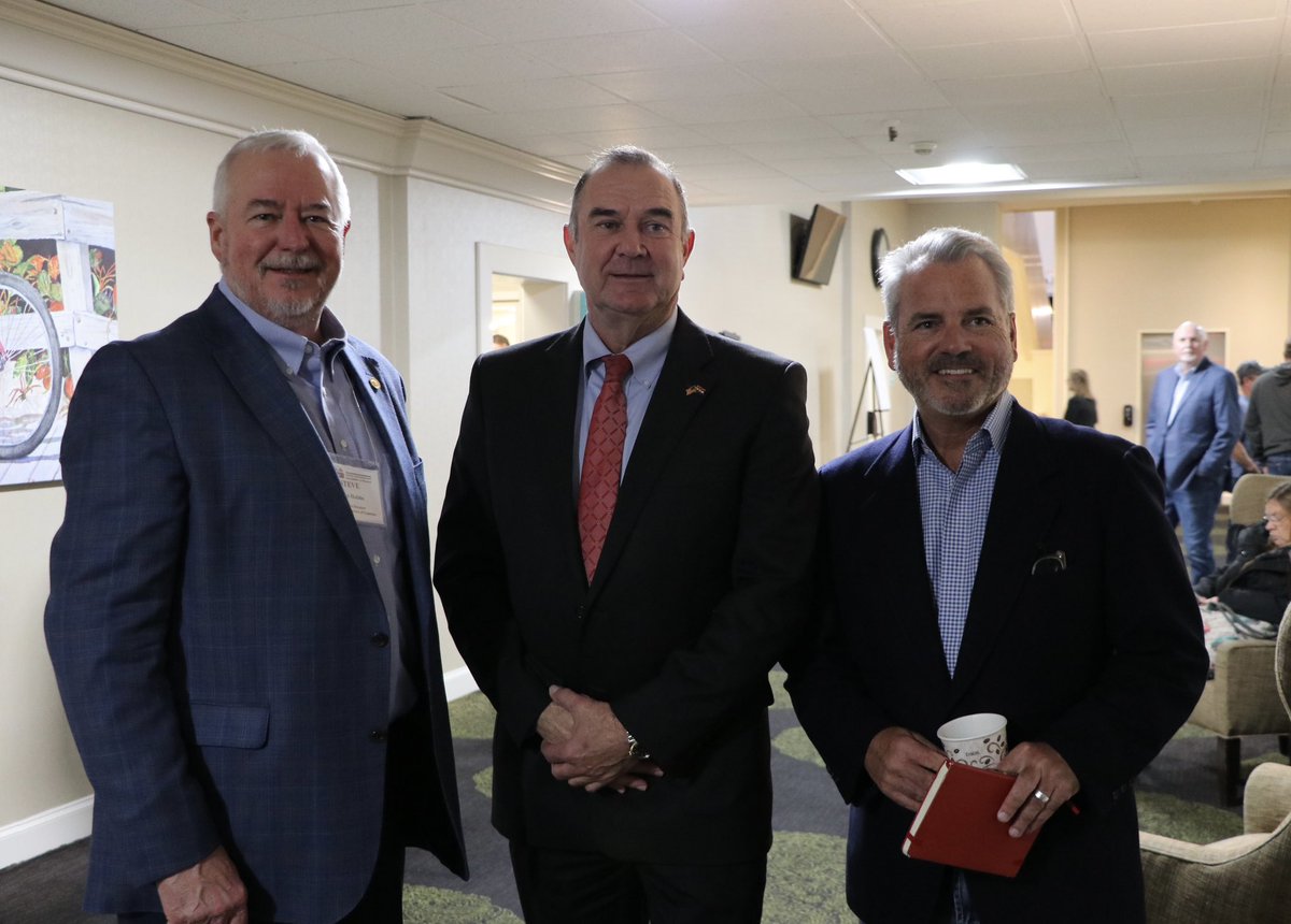GovMikeKehoe's tweet photo. I enjoyed meeting with the County Commissioners Association of Missouri this morning at the Lake of the Ozarks. 

Local governments have the most direct impact on Missourians, and I appreciate the work of these commissioners to lead their counties. https://t.co/oomZAKmip7