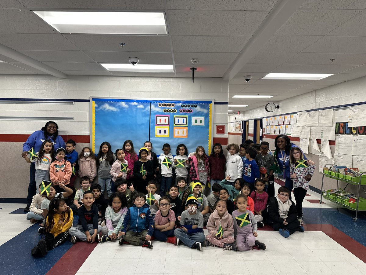 MsBreakenridge's tweet photo. 🇯🇲 Happy Jamaican Day🇯🇲 From my classroom to yours!  Today our 1st Grade Cardinals had amazing opportunity to engage in a cultural exchange activity with a class in Jamaica! It was amazing to see the learning that took place.  @ParticipateLrng https://t.co/oed3msuKgZ