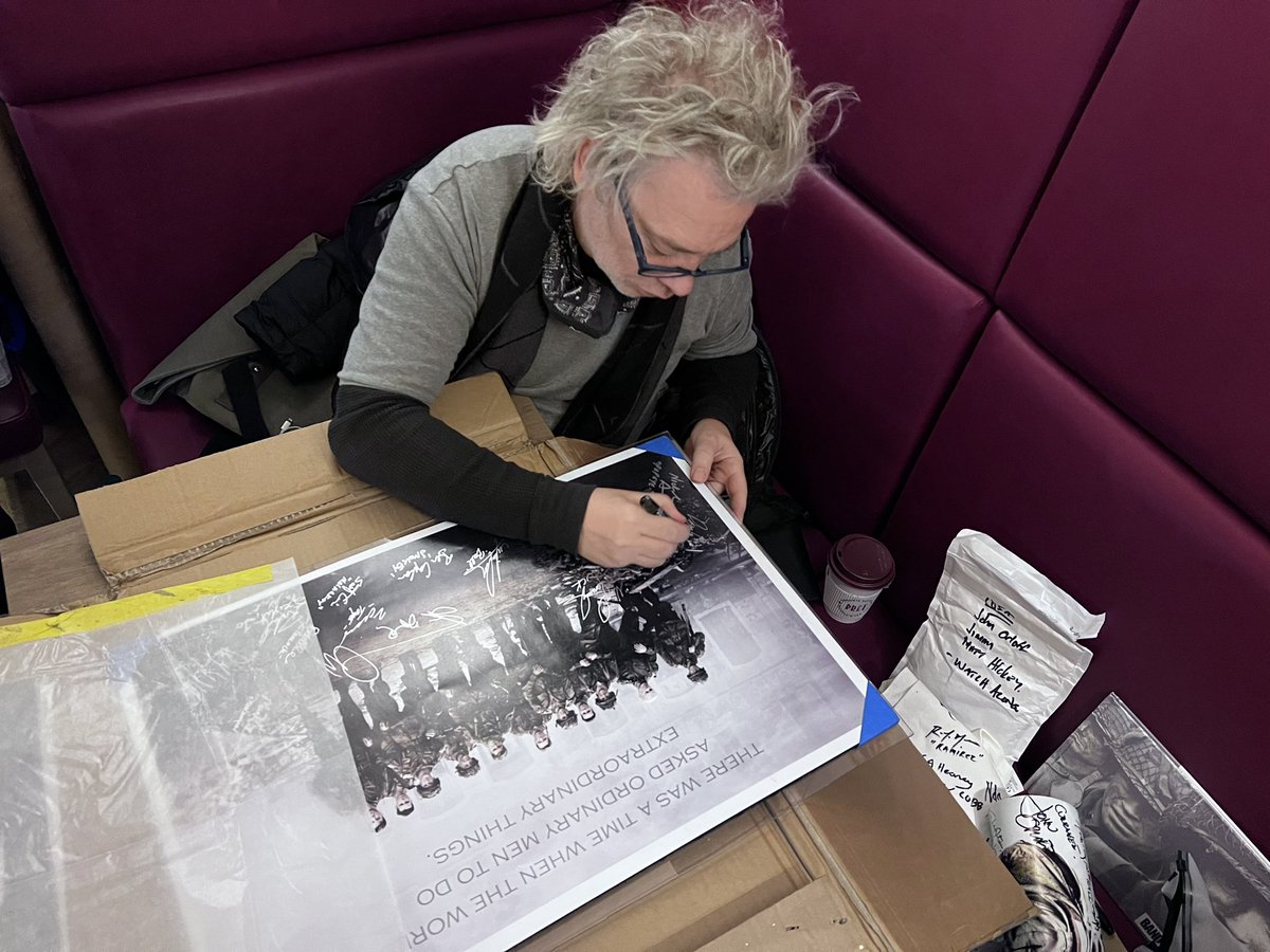 @Dexfletch signing ✅

#bandofbrothers #rocketman #wildbill #wehappyfew506 #currahee #easycompany