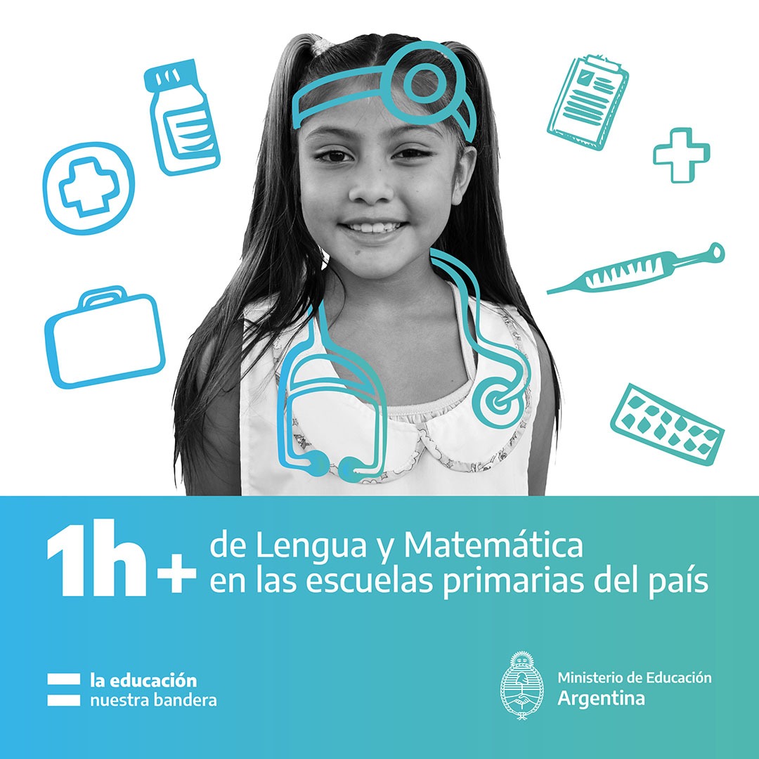 Las escuelas primarias del país tendrán, desde este año, al menos una hora más de clase por día.
Una hora más de clase para reforzar los aprendizajes de Lengua y Matemática.

#LaEducacionNuestraBandera