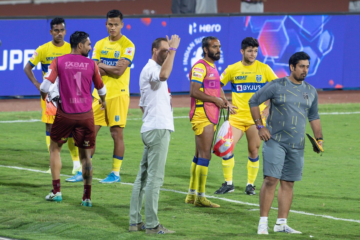 akhi_optimistic's tweet photo. Stand with @ivanvuko19 and @KeralaBlasters
#boycottISL #supportKBFC #supportIvan #YellowArmy https://t.co/fjknXGAIjz