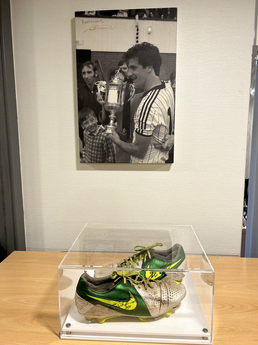 Scotjet Ltd (@scotjetltd) on Twitter photo Two <a href="/saintmirrenfc/">St Mirren FC</a> cup final legends proudly on display in the office.
<a href="/BabakoochiBear/">Babakoochi Bear</a> with the Scottish Cup in 1987 and the match worn boots that score the winning goal in the League Cup Final by Conor Newton vs Hearts in 2013. Two <a href="/saintmirrenfc/">St Mirren FC</a> cup final legends proudly on display in the office.
<a href="/BabakoochiBear/">Babakoochi Bear</a> with the Scottish Cup in 1987 and the match worn boots that score the winning goal in the League Cup Final by Conor Newton vs Hearts in 2013.