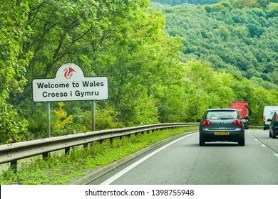Charter_Primary's tweet photo. We have just passed through the Welsh border on our way to @plasdolymoch helo cymru. Getting close now. https://t.co/DQZ7B3dSiW