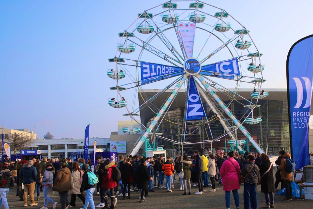 💥Déjà 9 000 visiteurs au Big Bang de l’Emploi, on vous attend nombreux demain, toute la journée, à #Angers, pour prolonger cette découverte unique, ludique &amp; numérique de nos métiers, de nos entreprises &amp; de nos formidables savoir-faire !
🔗bigbang-emploi.fr
#BigBangEmploi