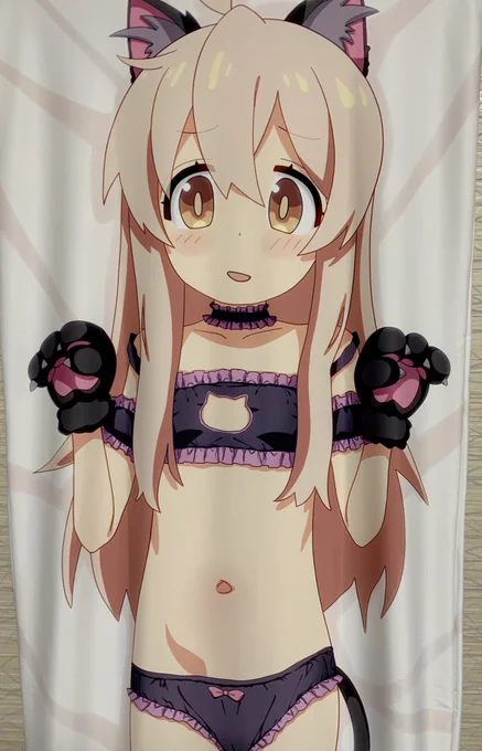 明日3月5日の俺嫁新作の現物写真です  