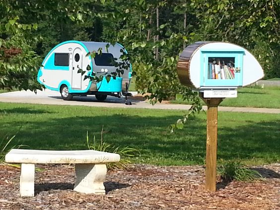 LtlFreeLibrary's tweet photo. How cute! The Little Free Library of the Day—in Kannapolis, NC—is shaped like a teardrop trailer. Find a Little Free Library near you: https://t.co/6k0CTgL7C4 https://t.co/846h6ctMMY