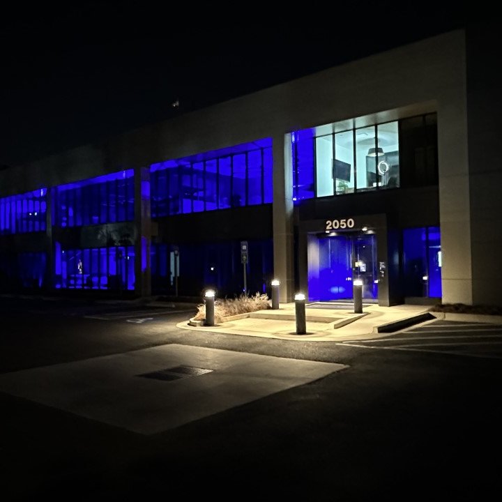 UCBUSA's tweet photo. This week, UCB lit up buildings at the Atlanta headquarters and in Illinois, joining buildings all over the globe illuminated in recognition and support of those living with a rare disease. #lightupforrare #rarediseaseweek https://t.co/9prx9Q8VGe