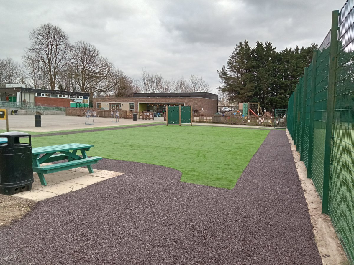 St Martin's C of E Primary, Dorking tweet media