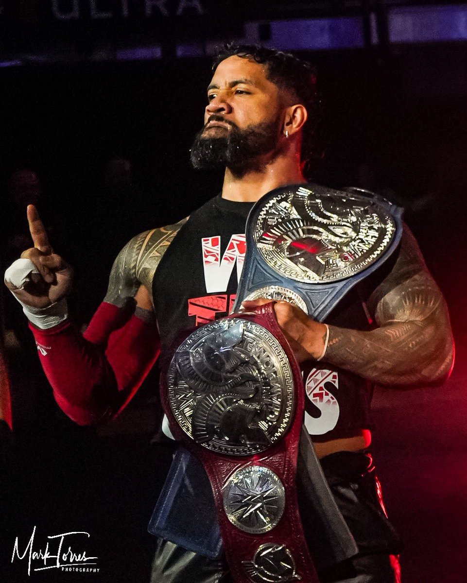 нαη∂у ⸜❤︎⸝ ~*Roman Reigns*~ tweet media