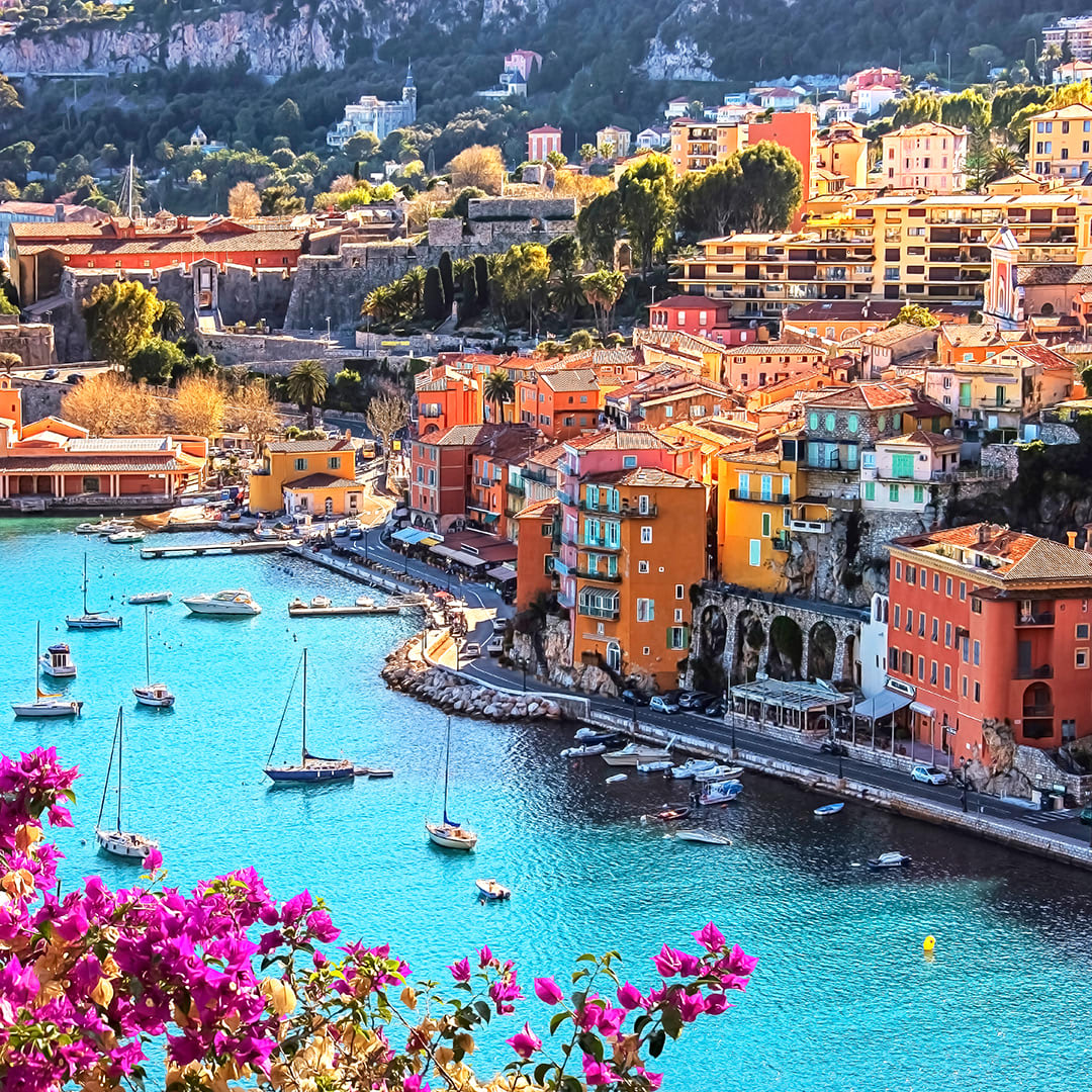 The French Riviera is nothing short of breathtaking, known for its stunning beaches, luxurious resorts & sunny weather. There's something for everyone, from the Monte Carlo Casino to the fine dining in Nice. #frenchriveria #europe #montecarlo