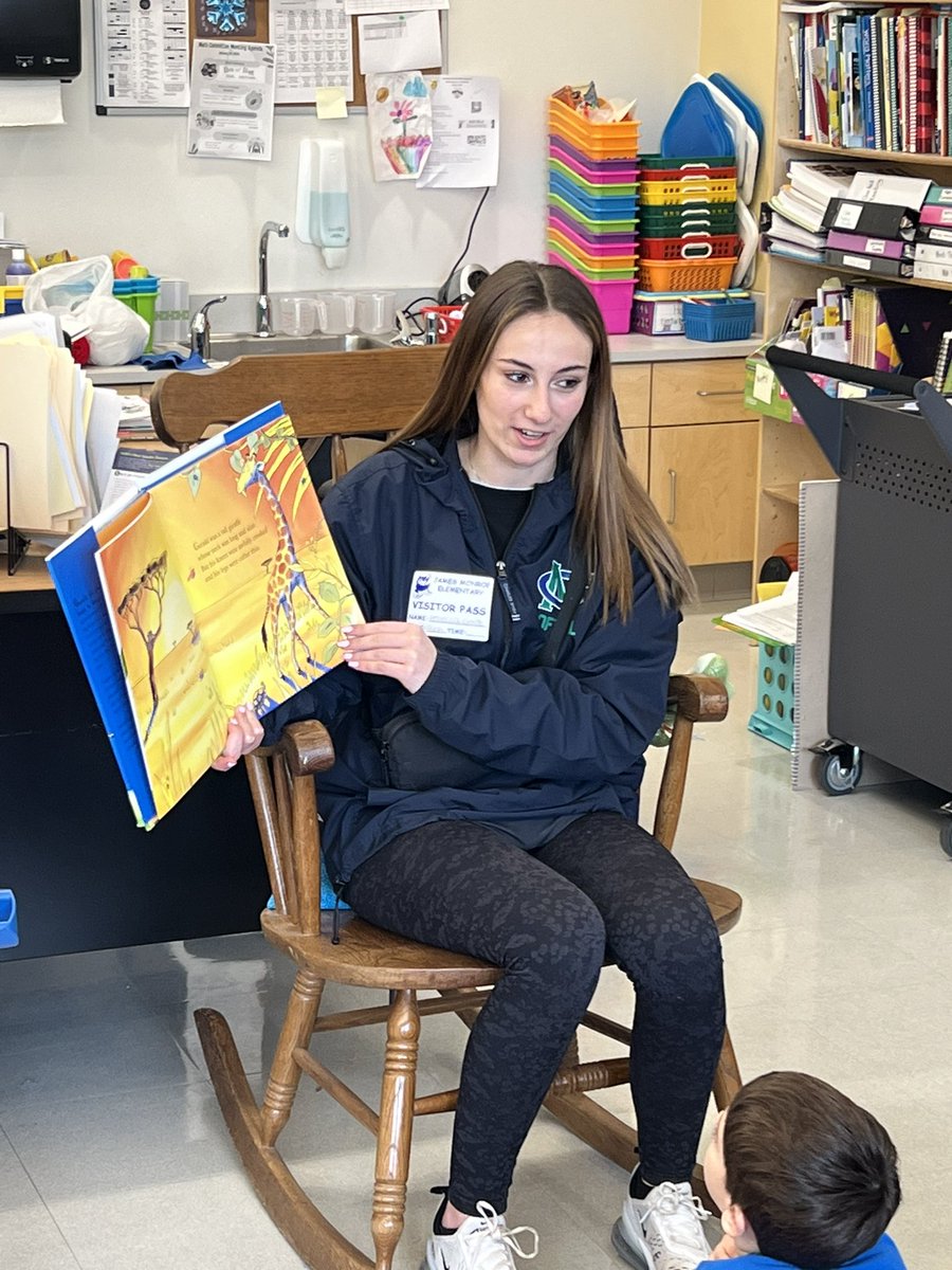MCC_softball's tweet photo. The Lady Colts visited James Monroe Elementary School in Edison today for Read Across America - proud of our girls for volunteering for this great event. Thank you to school, staff and Edison township for having us. https://t.co/xiiCUANG8T