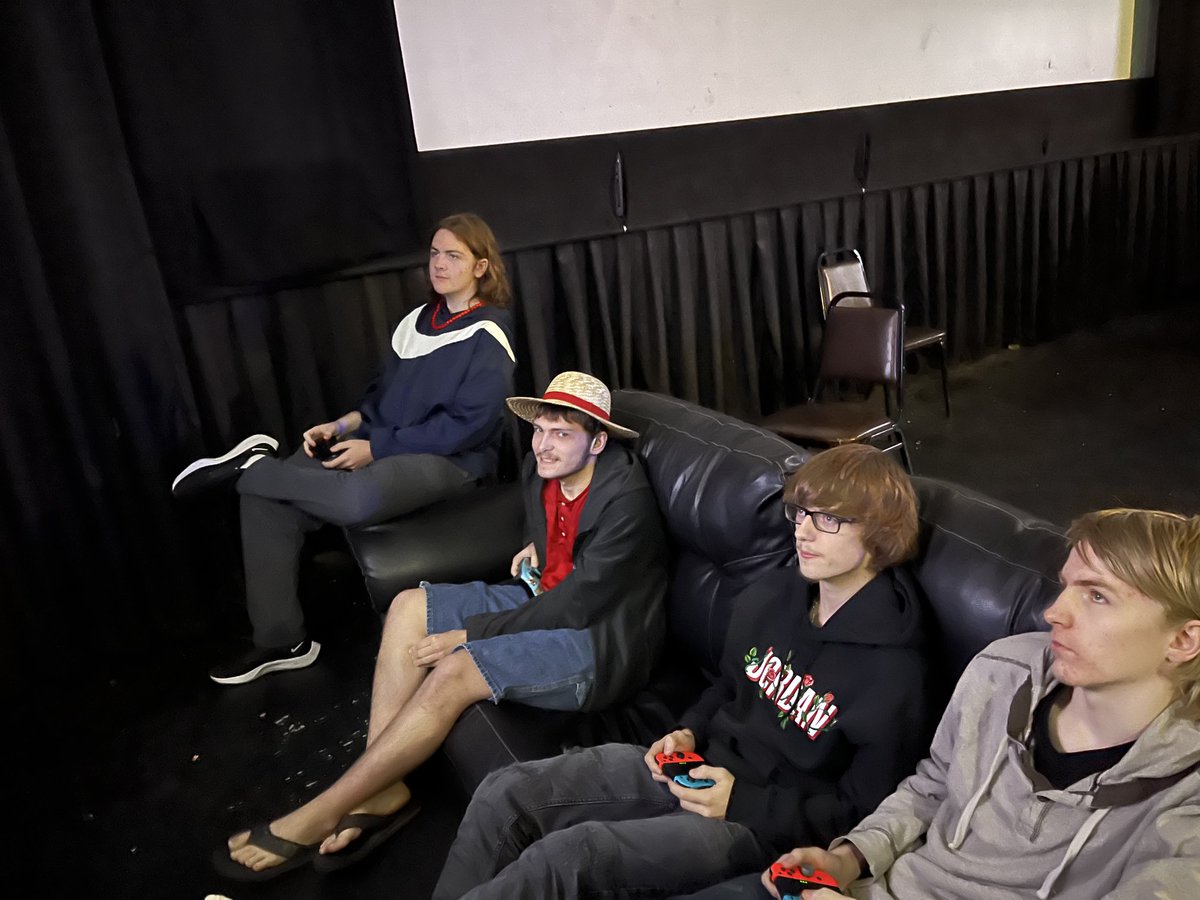 abmorse67's tweet photo. Elmwood Trojans getting ready to dominate at the ICAC eSports Regional tournament!  #trojanforce322 https://t.co/3YKSxkVYah
