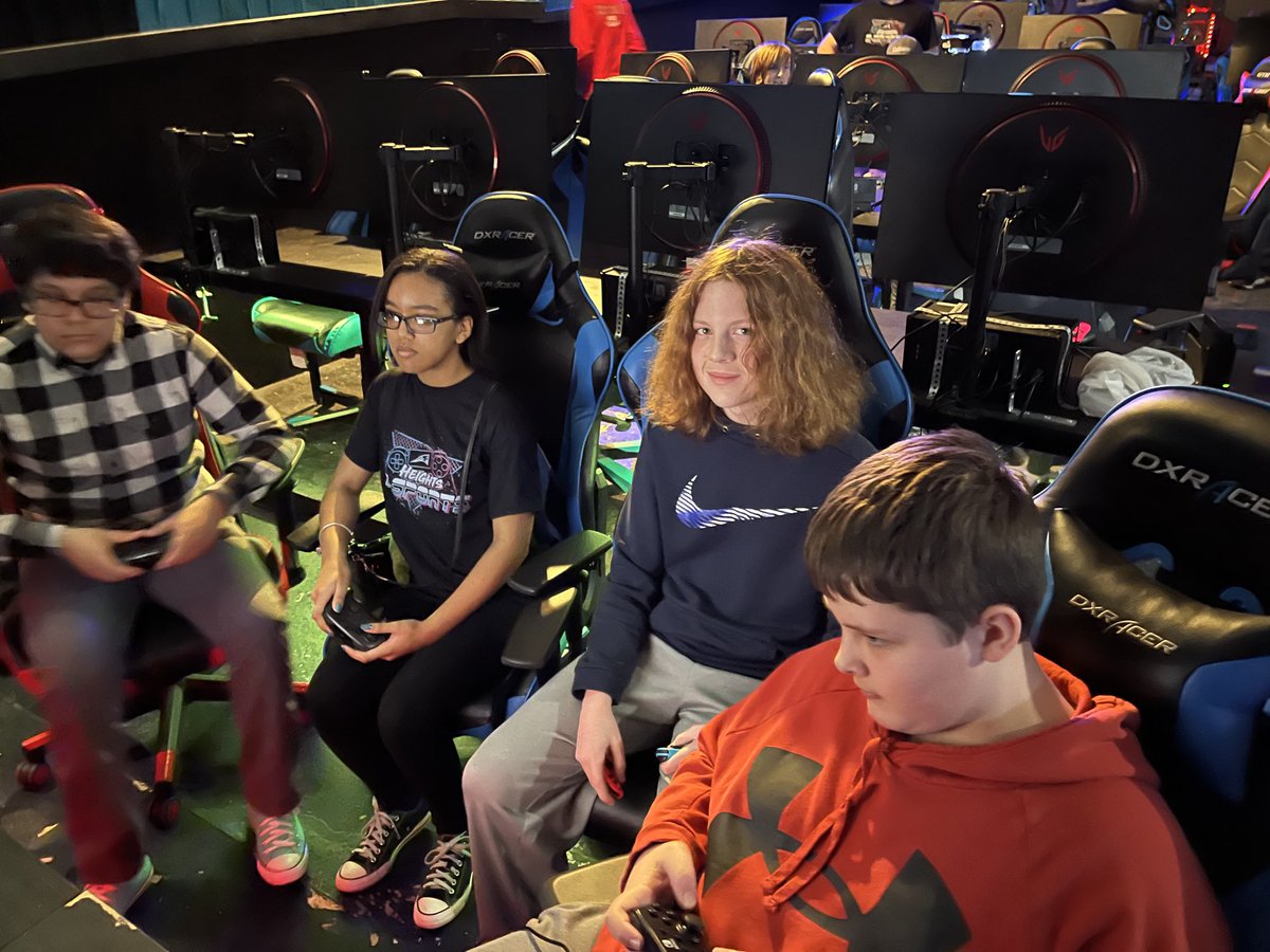abmorse67's tweet photo. Elmwood Trojans getting ready to dominate at the ICAC eSports Regional tournament!  #trojanforce322 https://t.co/3YKSxkVYah