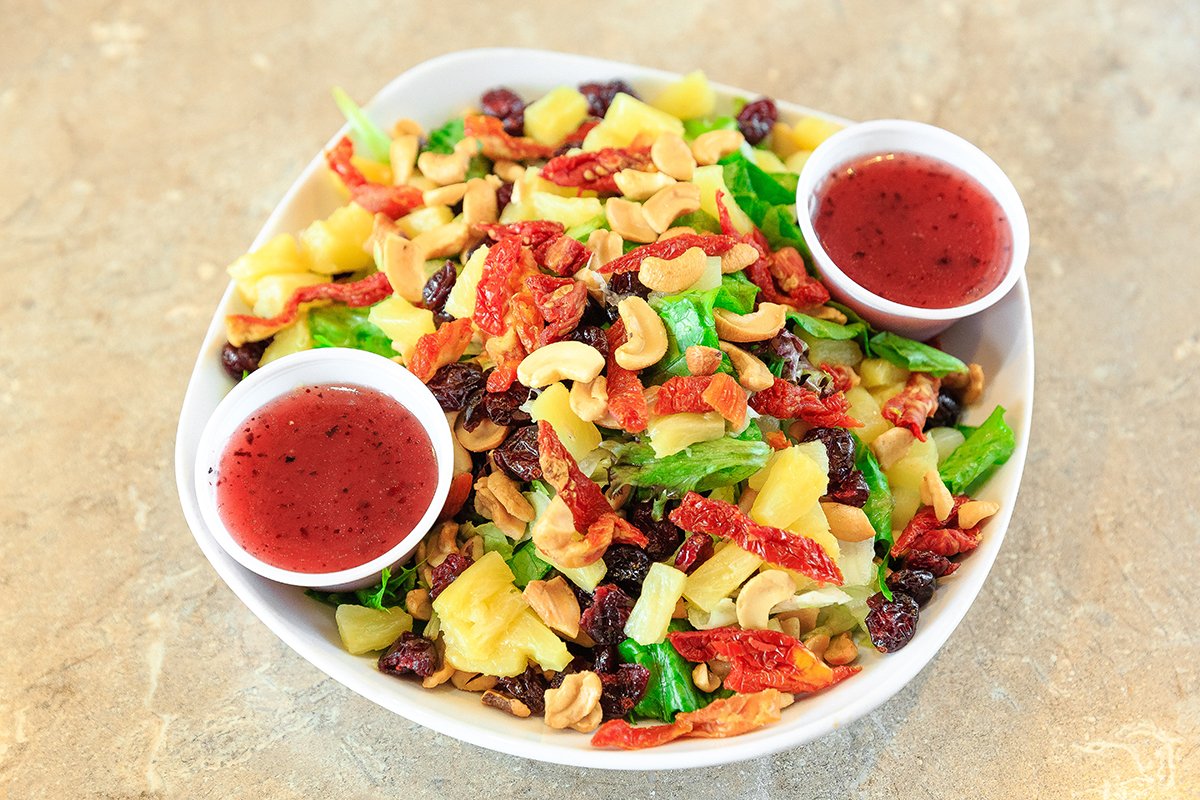 paliosazle's tweet photo. This salad is a party in your mouth, and you will love every minute of it 😌 🥗

Get $5 OFF on online orders above $30

Eat healthy today - https://t.co/F1KBwAT4fD

#paliosazle #pizzalove #pizzatime #pizzanight #pizzalover #pizzagram #italianpizza  #Foodstagram #Foodgasm https://t.co/3wwCjsA0vi