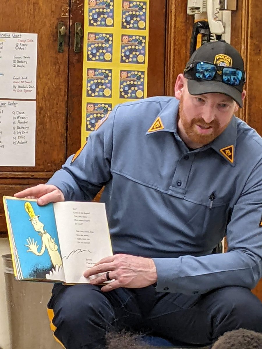 WPCollegeOfEd's tweet photo. Celebrating π #ReadAcrossAmerica π
@Paterson_Public School 12 with our
@chenglibrary "Real Men Read" campaign. Our #wpunj volunteer readers are WP police officer David Warbrick and Patrick Noonan, Director of Transfer Programs and Special Sessions! #DoGoodWP https://t.co/AVgr5YsbTL
