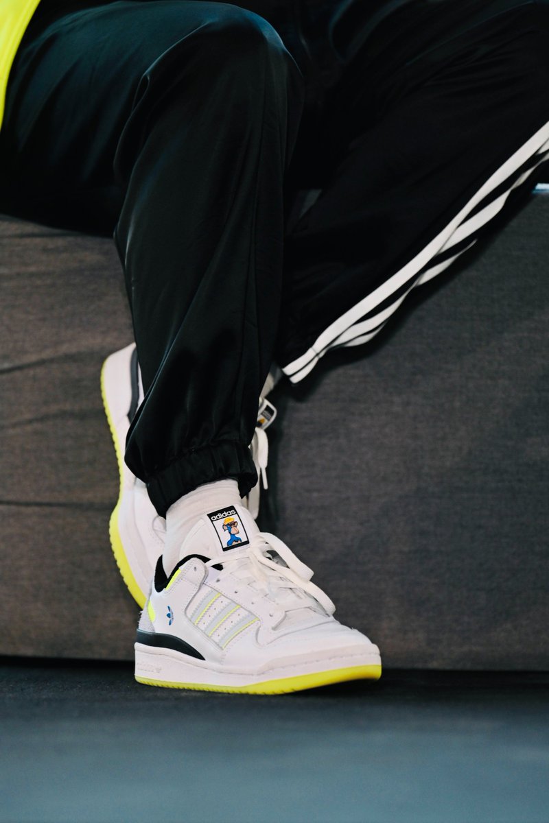 altsbyadidas's tweet image. A little close up 👀