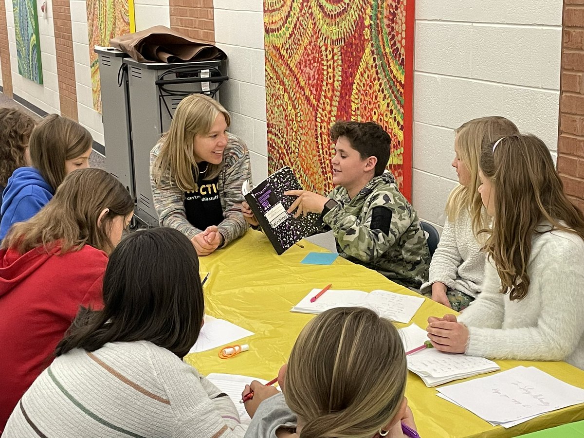 CTELibrary's tweet photo. Aspiring writers absorbing all they can from author @stacymcanulty. We're all learning so much today! Thank you, Stacy! 🍒🌳❤️📚 @CTEPatriots @CTEPTO https://t.co/7ocIBfiIWL