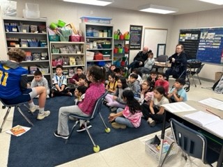 CrestwoodElem's tweet photo. Thanks again to the amazing @LewisLancers who came to Crestwood to read to students this week for #ReadAcrossAmerica! 
@FCPSR3 @fcpsnews https://t.co/yINFRC1HIO