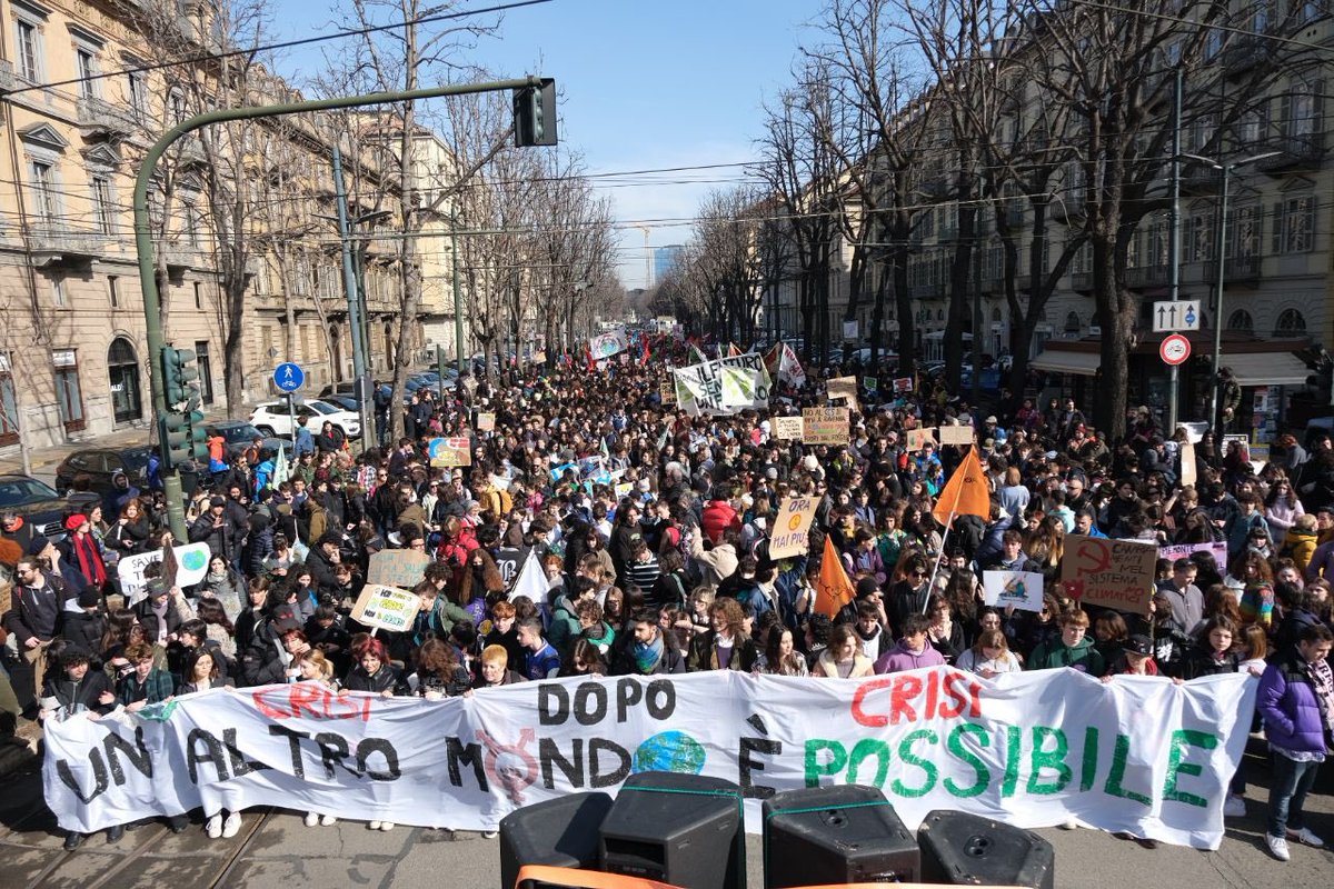 School strike week 237. Today, hundreds of thousands of people were once again climate striking all over the world, demanding an end to fossil finance! ✊✊ #TomorrowIsTooLate #FridaysForFuture Picture from FFF Torino