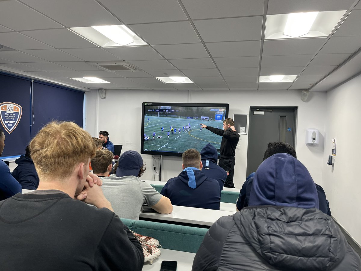 Fairly relaxed early-morning session for the 1’s today; circuit training led by @Sergides18, dodgeball in the dome with <a href="/GrahamHiggy/">Graham Higginbotham</a> and analysis led by the players.