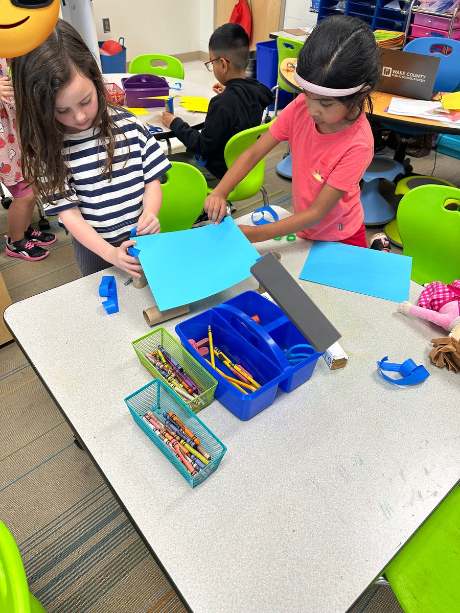 Kelly Dickerson tweet media