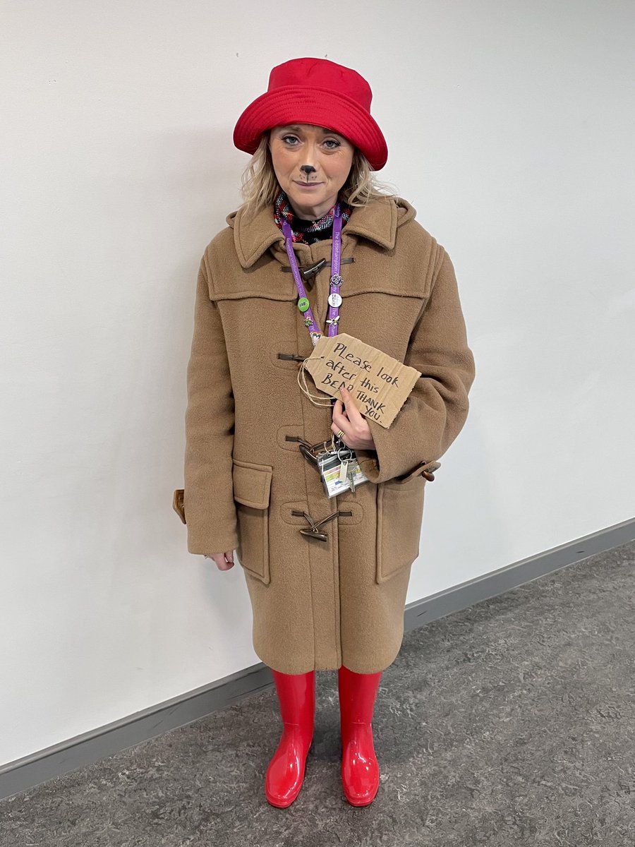 The Littlehampton Academy Library tweet media