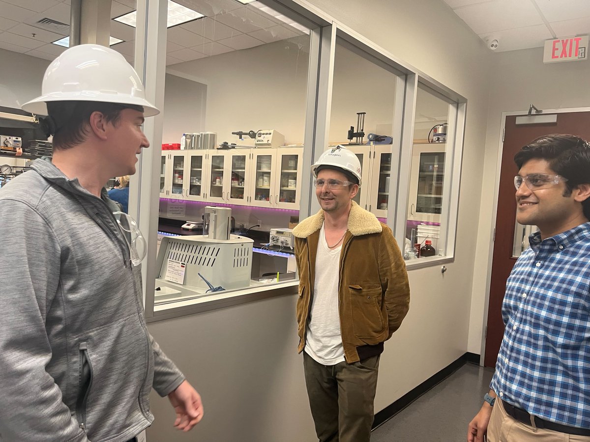 When a Rockstar with a tour bus shows up to the Bioforge... you let him in and show him around!
It was wonderful to show Matt Bellamy of Muse how far we've come while he was in Houston to play a concert.