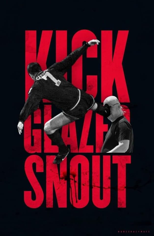 ManUnitedXtra_'s tweet image. No Manchester United fan should have less than 1000 followers. 

ALL united fans follow me, Like and RT this post. 

Then comment &apos;❤️&apos; and follow everyone who likes it. 
 
#GlazersOut #MUFC