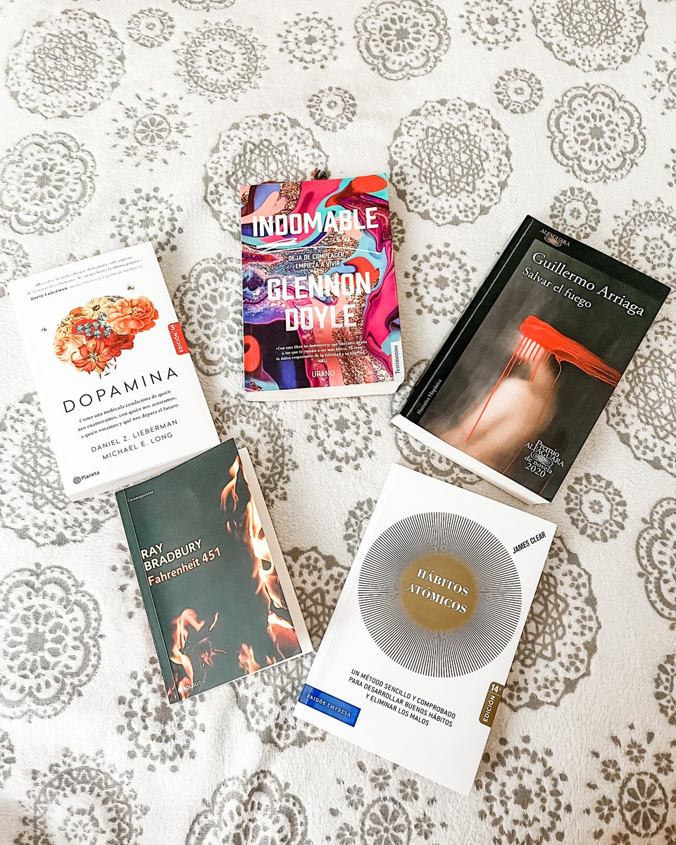 camimoreno143's tweet photo. Comencé el 2023 con el compromiso de leer por lo menos un libro al mes 🤓📚💡Hasta el momento me he cumplido ✅ Estos fueron los libros del primer trimestre (todos recomendados). https://t.co/D88ICG9xmQ