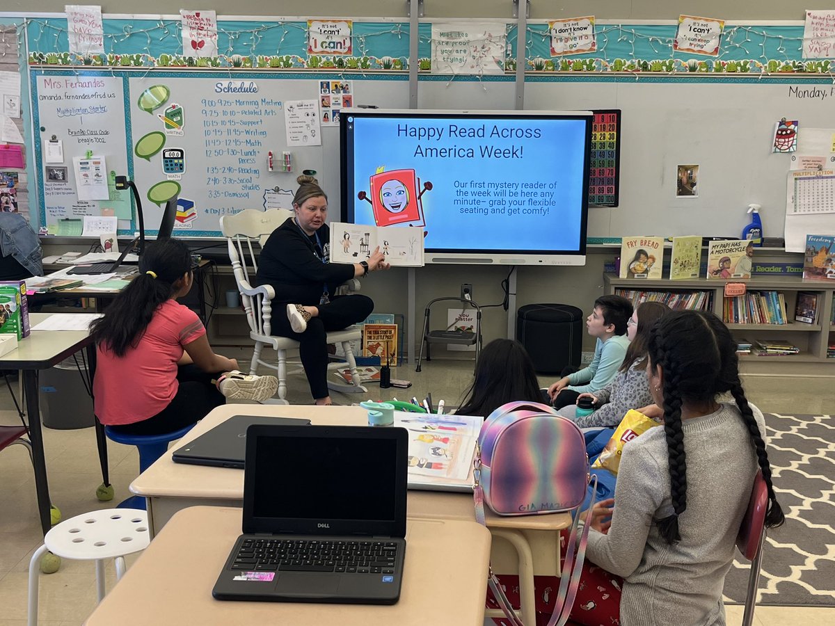 MrsFernandes4th's tweet photo. Thank you to all of the mystery readers who came to read to us during Read Across America week! @JessicaBraynor @DAHamblin @cunniff_mrs @MrsShirvanian @FlemRarSchools @RobertHunterES https://t.co/rY0tIs4Y9i