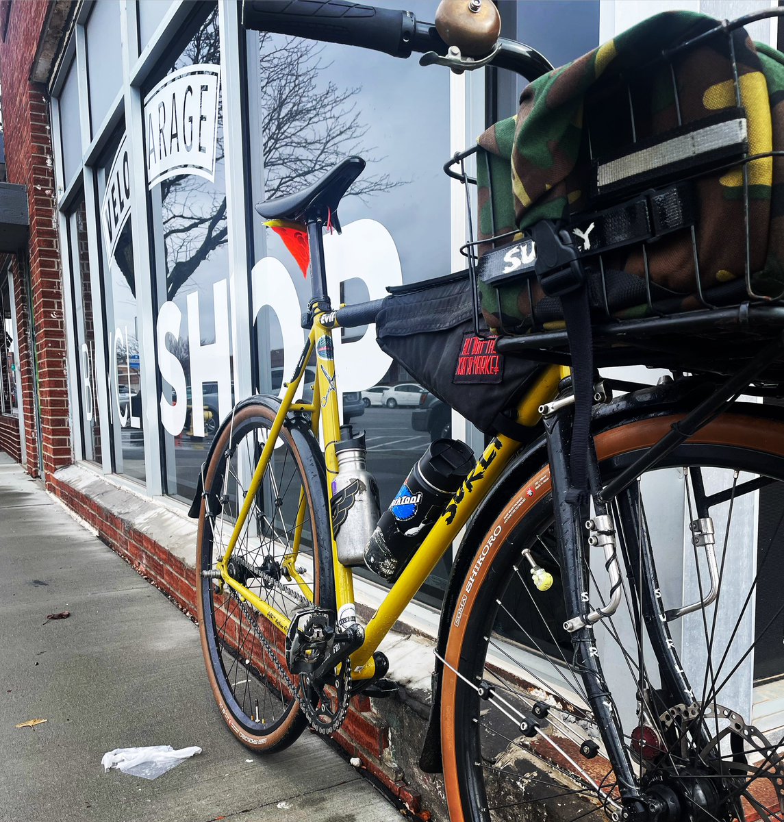 OneEyedz's tweet photo. Easy breezy. Even it if was rainy. 
#fixedgearFriday #SurlyCrossCheck https://t.co/4WDgNZa3S8