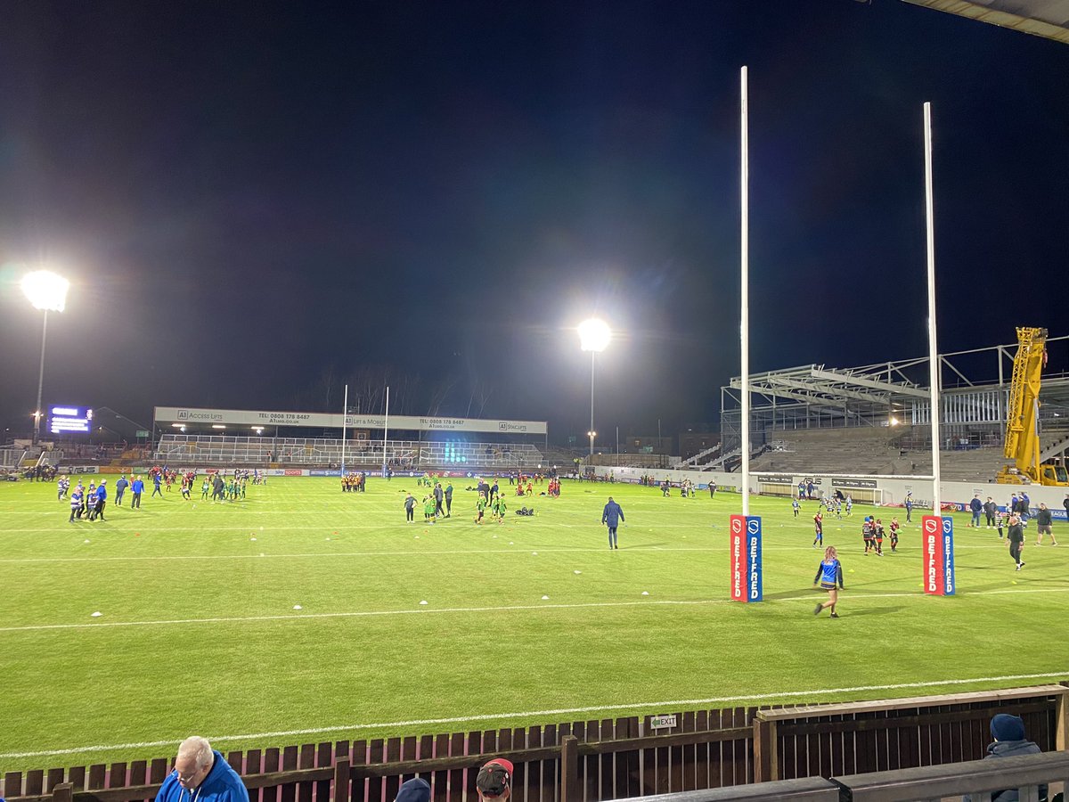 [Gameday thread]
I’ve arrived at the Be Well Stadium where I will be reporting on <a href="/WTrinityRL/">Wakefield Trinity</a> vs <a href="/Giantsrl/">Huddersfield Giants 🐮🔔</a> for <a href="/ProstRL/">Prost Rugby League</a>. Follow this thread to keep up with all that is happening before, during and after the game. #RugbyLeague #CowbellArmy #Trinity