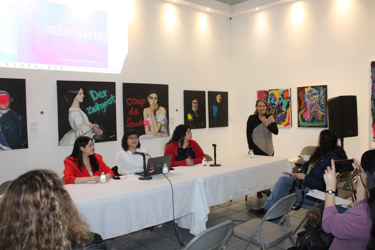 ISCsonora's tweet photo. El día de ayer se realizó la presentación de "CIRCULARIAS: Feminismo, literatura y otras artes" con la participación de Astrid G. Bojórquez, Saralicia Mumulmea, Roxana Soto, Tanya Tequida y Lucero L. Vélez. 💜🤗 https://t.co/xjN9WDq7mY