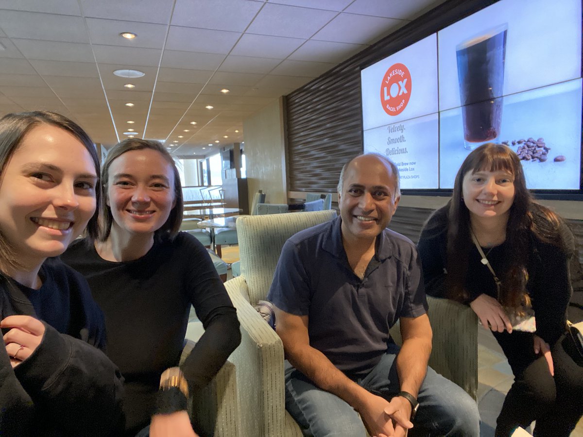 binaytara's tweet photo. Staff meeting before the conference today! #BTFASH #CME @binayshah https://t.co/qpAbbUfYl1