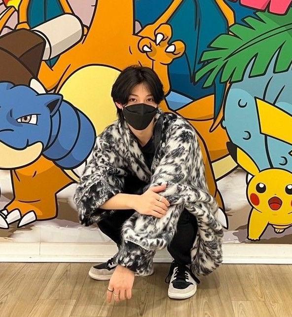 ninyzone's tweet image. au Hyunlix!¡ | 𝑺𝒐𝒓𝒕𝒆 𝒏𝒐 𝒂𝒎𝒐𝒓, 𝒔𝒐𝒓𝒕𝒆 𝒏𝒐 𝒋𝒐𝒈𝒐

Felix decide ajudar seu colega de quarto da faculdade a aprender a jogar lol, ele só não esperava que conforme fosse se aproximando dele, seus sentimentos iam começar a mudar.

🎮

E Hyunjin estava mais que feliz.