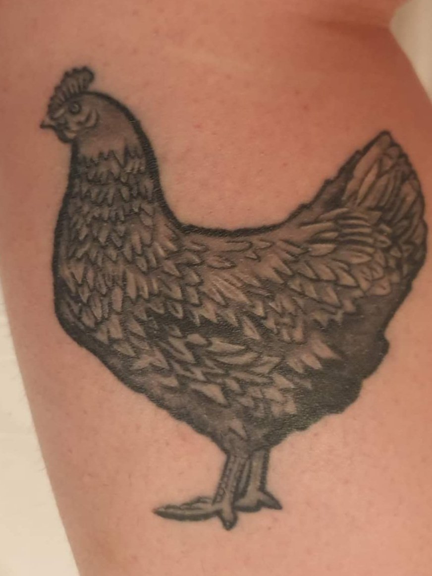 94Gameover's tweet image. The mural on the wall of the new KFC near me, and the tattoo on my left calf (which I swear is a few years older than the KFC!)

I'm really upset about it 😂😂