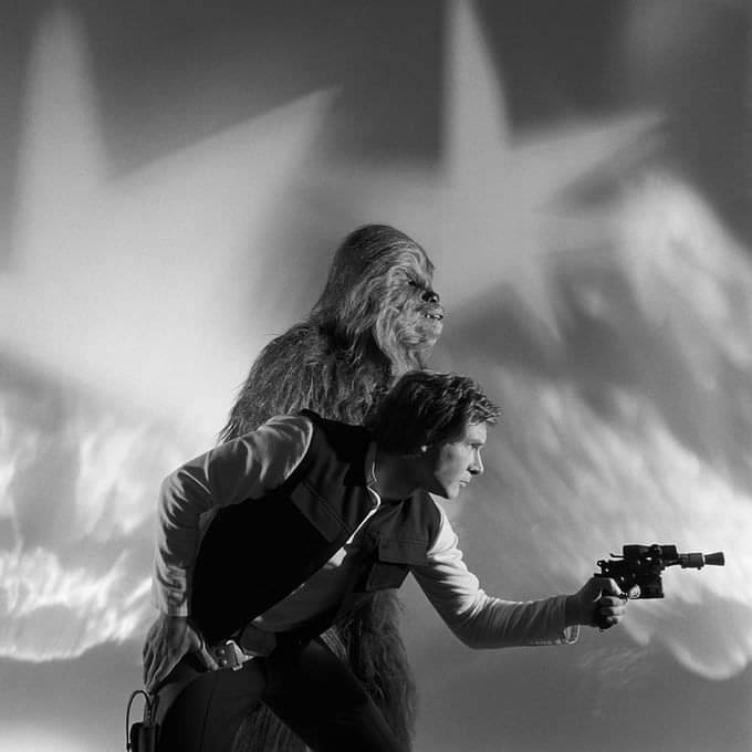 Studio photo of Peter Mayhew as Chewbacca and Harrison Ford as Han Solo taken in 1982 by Brian Griffin while filming Star Wars: Return of the Jedi. https://t.co/72ry60yXJL