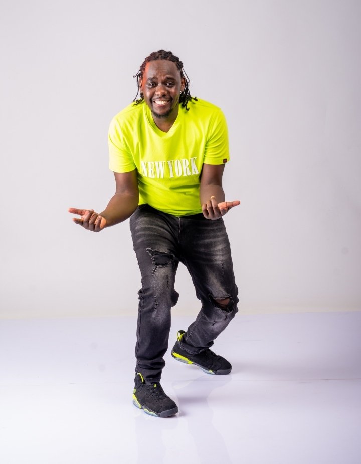 KISS TV KENYA (@keepitkiss) on Twitter photo #TeamAfterburn, <a href="/deejay_phillz/">deejay_phillz</a> has taken over the <a href="/KeepItKiss/">KISS TV KENYA</a> <a href="/AfterburnKISS/">Afterburn</a> studio with some dope Kenyan bangers 💃💃
Sherehe ni sheria na hakuna kulala 🔥🔥
<a href="/QuellieLouise/">Quellie Odero</a> <a href="/Steno_Dj/">Stanley mbita</a>
#KeepItKiss #AllDayEveryDay #FireFridays #TeamAfterburn, <a href="/deejay_phillz/">deejay_phillz</a> has taken over the <a href="/KeepItKiss/">KISS TV KENYA</a> <a href="/AfterburnKISS/">Afterburn</a> studio with some dope Kenyan bangers 💃💃
Sherehe ni sheria na hakuna kulala 🔥🔥
<a href="/QuellieLouise/">Quellie Odero</a> <a href="/Steno_Dj/">Stanley mbita</a>
#KeepItKiss #AllDayEveryDay #FireFridays