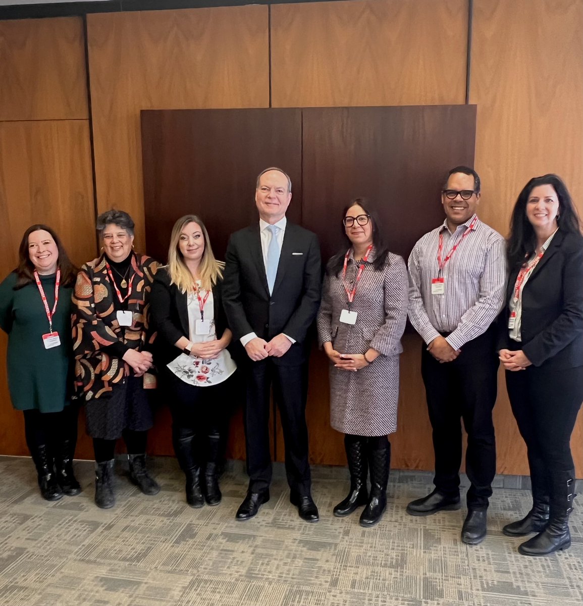 Great to meet with representatives from <a href="/AMHOnt/">Addictions & Mental Health Ontario</a>, <a href="/kidsmentalhlth/">CMHO</a>, and <a href="/CMHAOntario/">CMHA Ontario</a> this morning.

Our government knows that supporting people who are struggling with their mental health is an important part of building a strong Ontario.